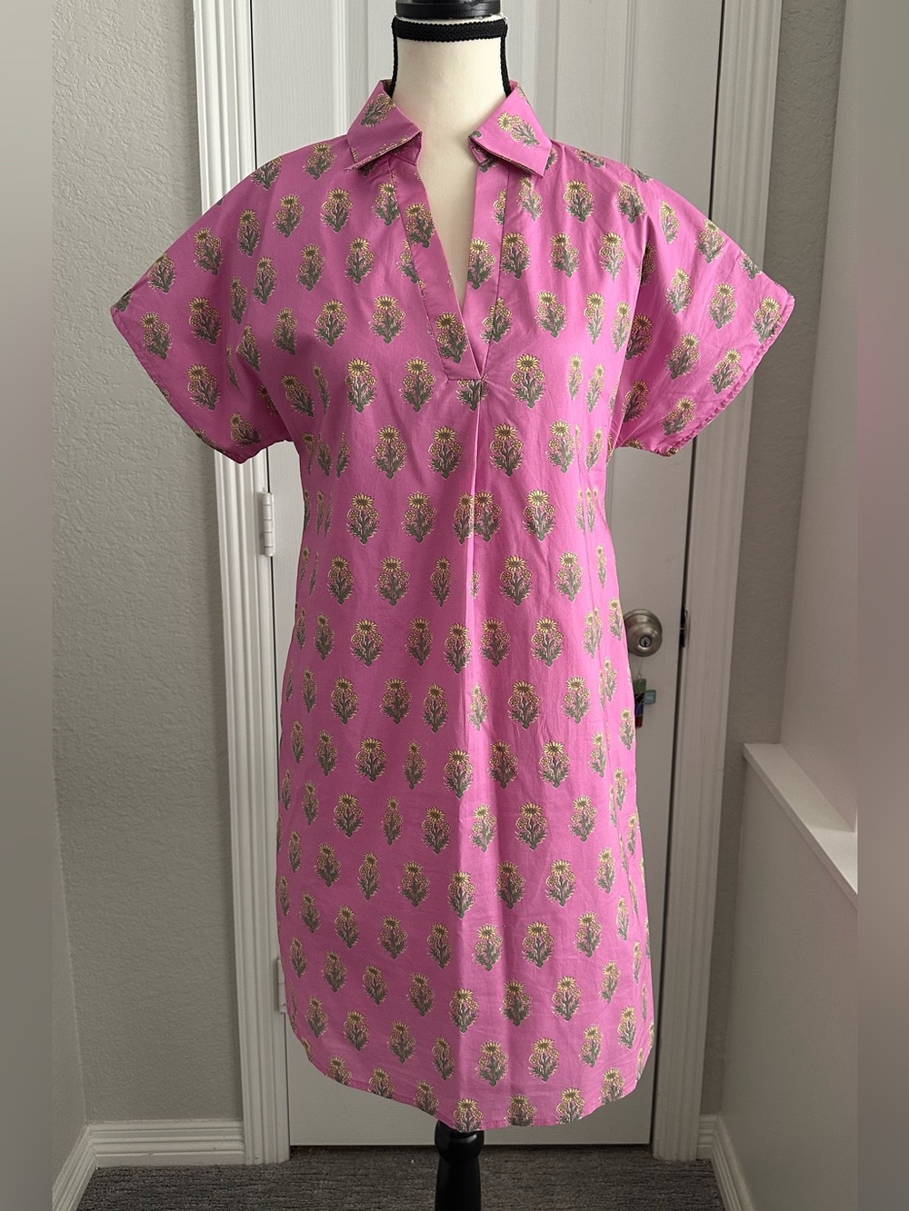 EUC THML Pink Collared Shift Dress Worn Once Size XS